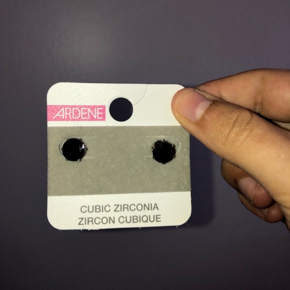 Ardene earrings - Picture 4 of 5